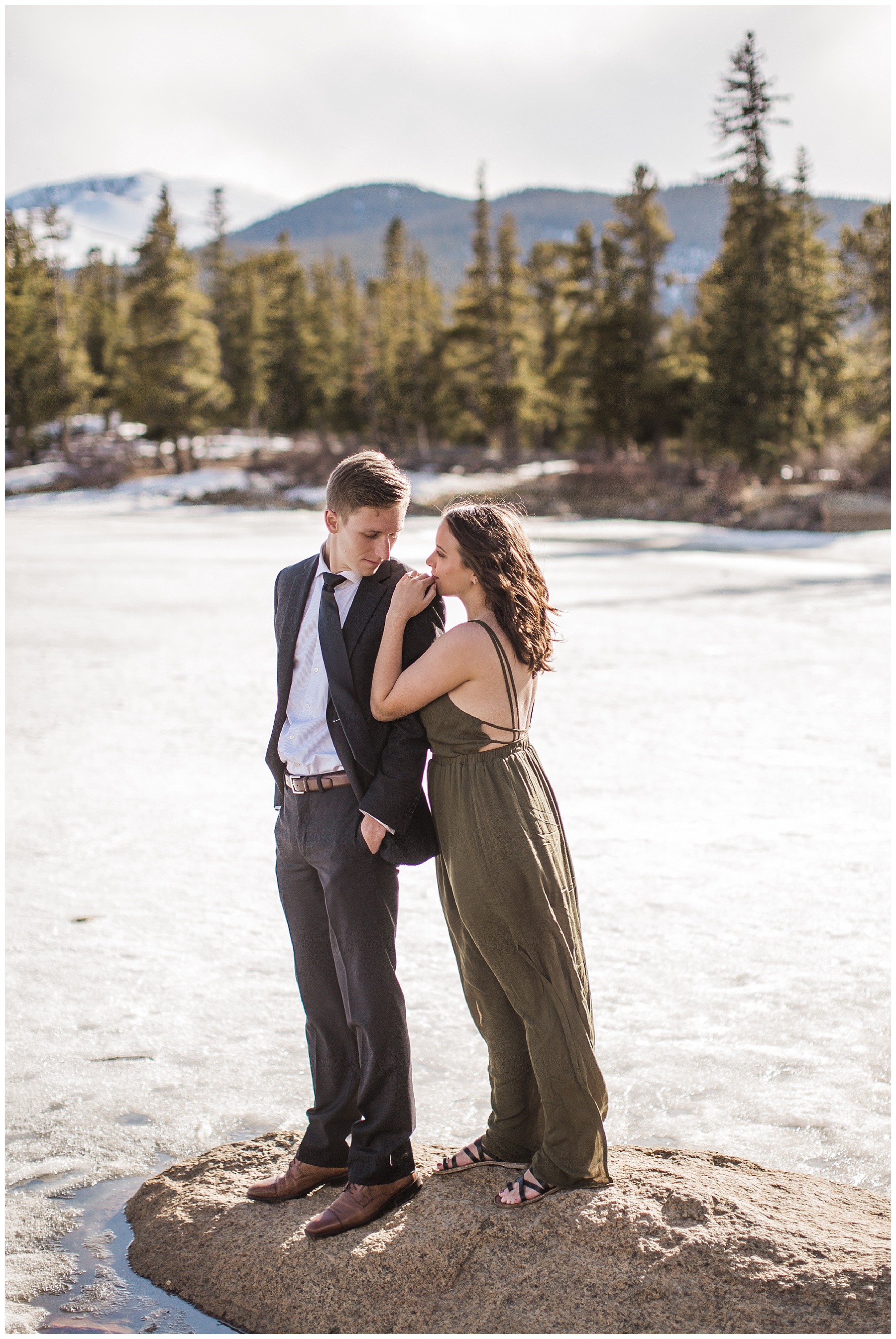 2019-06-13_0016 Echo Lake Engagement Session - Nikki & Perry