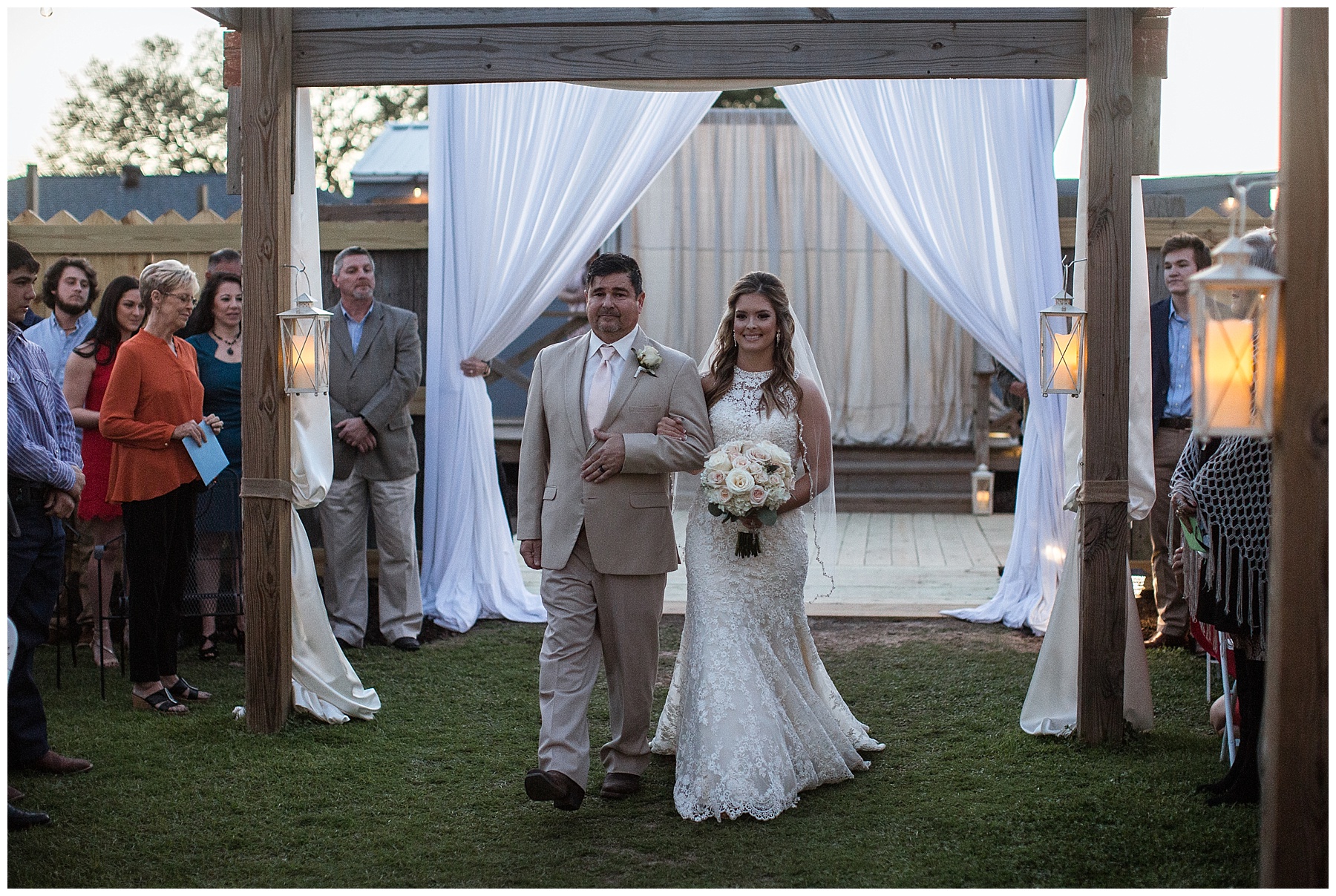 2019-07-17_0027 Le Barn Rouge - Hailey & Braxton